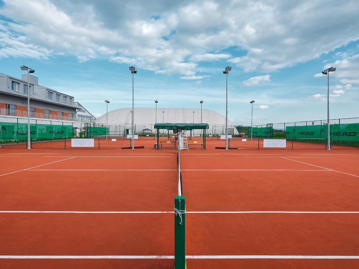 Giebultow  Tennis & Country Club Hotel מראה חיצוני תמונה