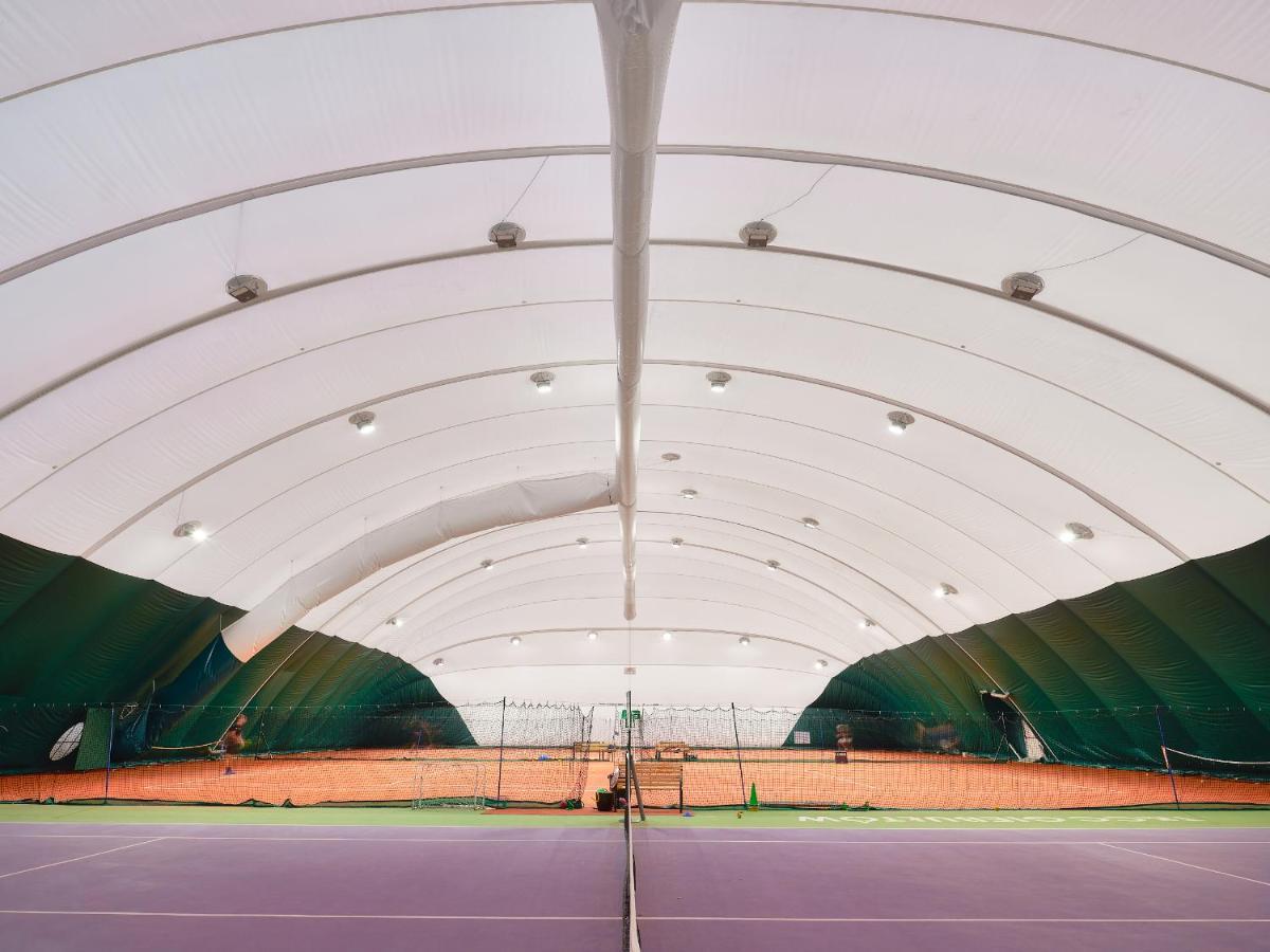 Giebultow  Tennis & Country Club Hotel מראה חיצוני תמונה